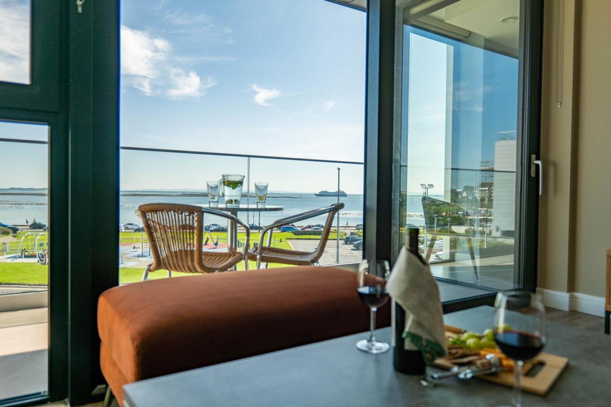 Shoreline Apartments Galway Exterior foto