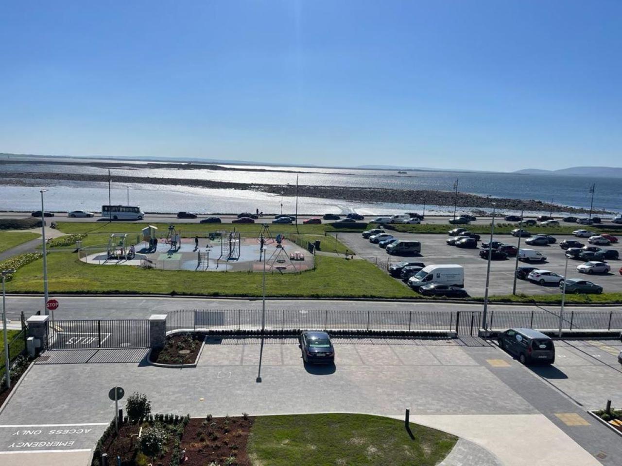 Shoreline Apartments Galway Exterior foto